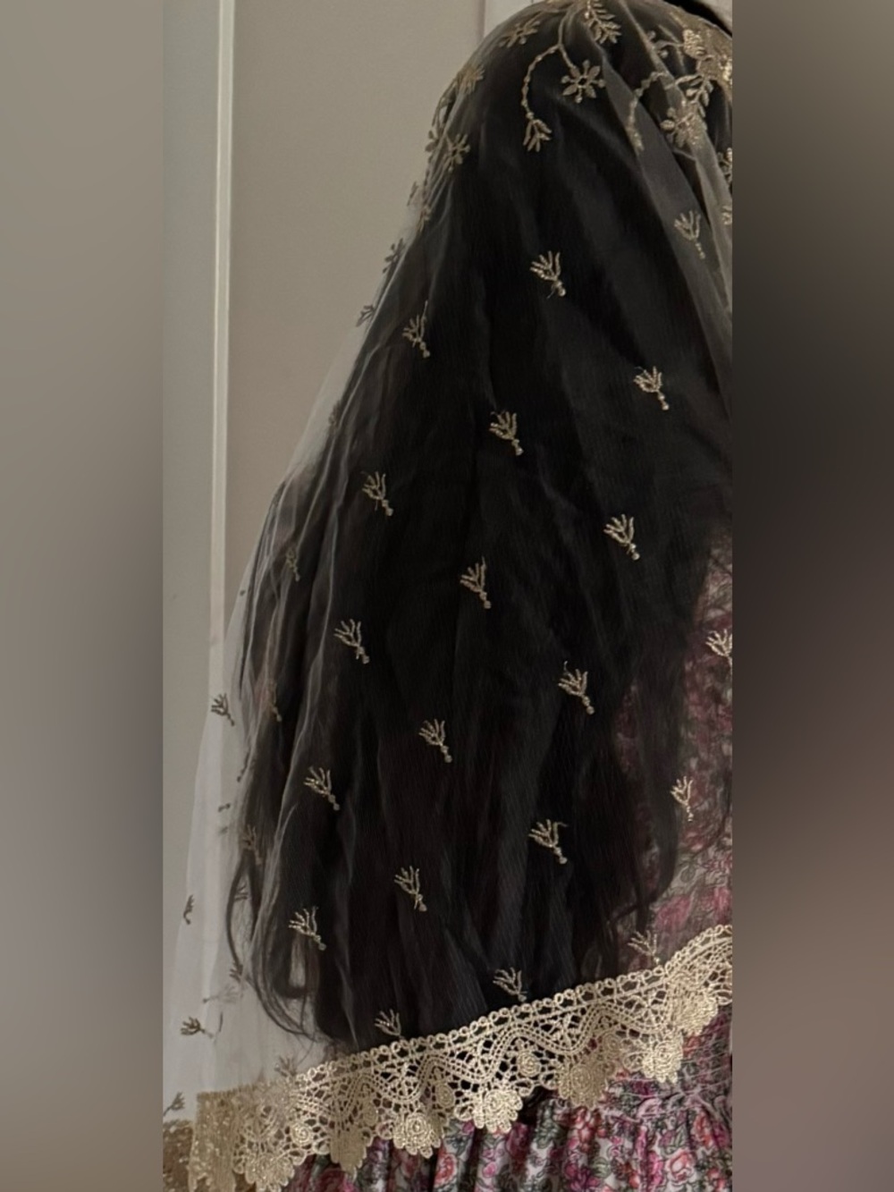 Long Ivory and Gold Veil with Clip and Bag